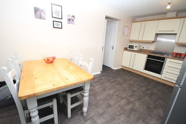 Town house for sale in Myers Close, Idle, Bradford