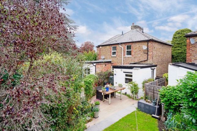 3 Spring Gardens, Marlow Road, Bourne End photo 4