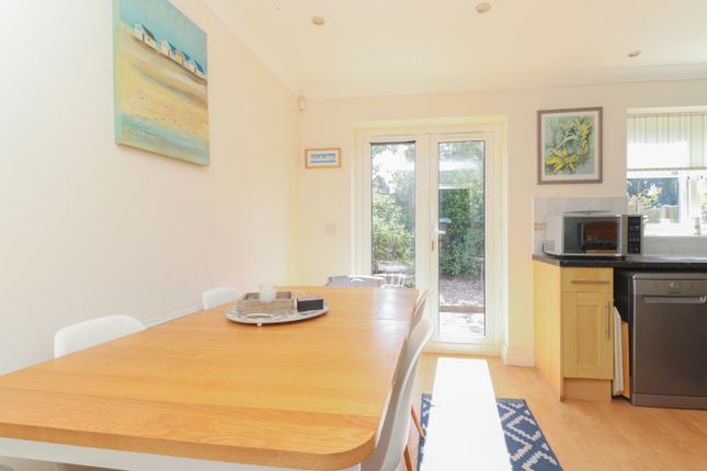 2, Walnut Mews, Birchington photo 4