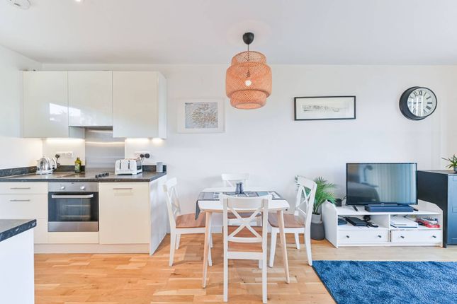 1-bed flat on Wynne Road, Brixton, £280,000