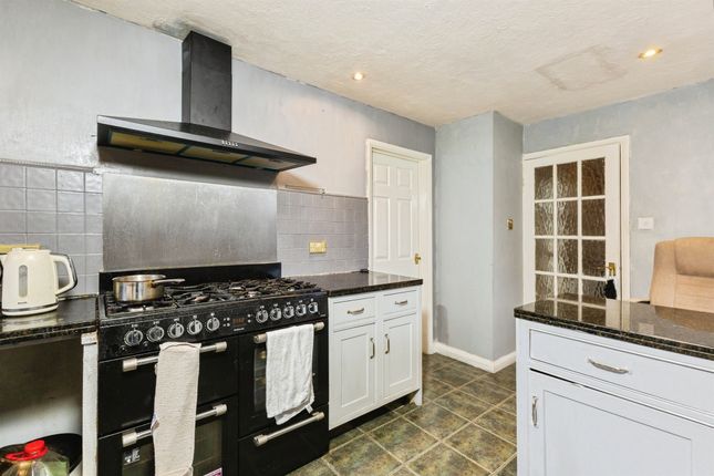 5, Wickham Road, READING photo 3