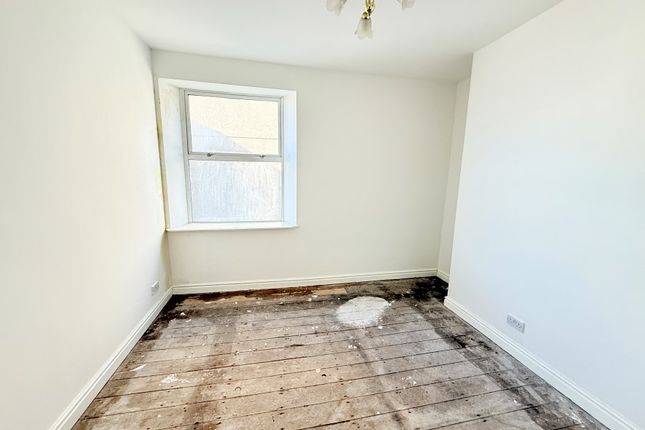 1 Market Square, Cleator Moor photo 4