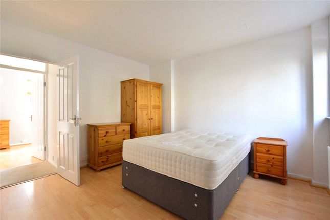 Thumbnail Room to rent in Granville Park, London