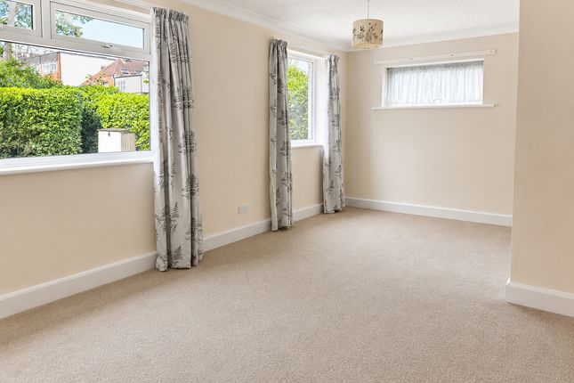 Flat 1 Pennys Court, 450, New Road, Ferndown photo 3