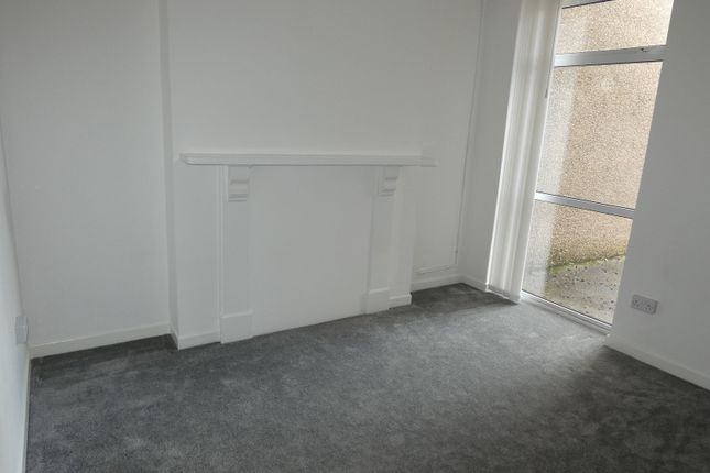 Middle Room