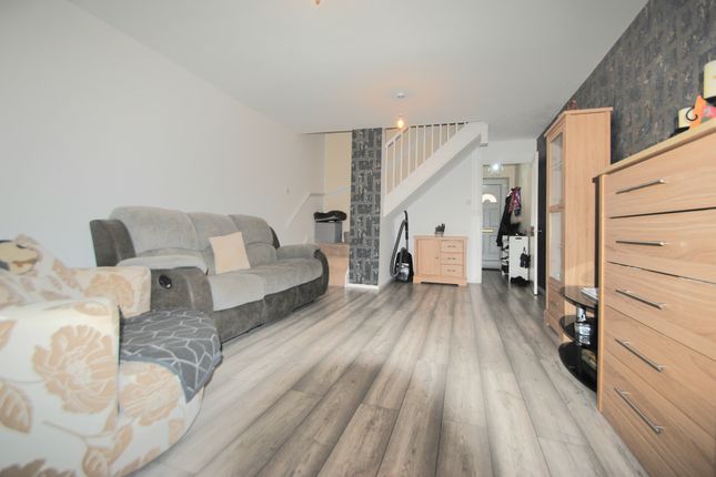38, Falcon Avenue, Grays photo 4