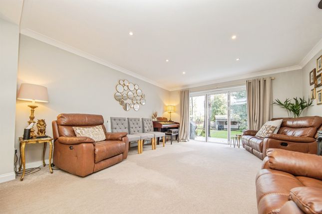 3, Woodlands, COLCHESTER photo 4