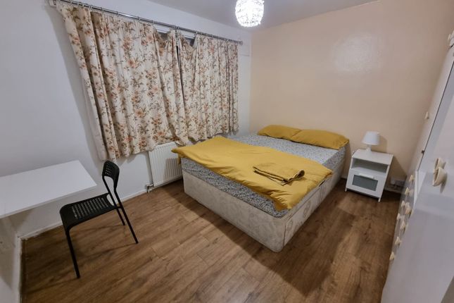 32, Lavender Rise, West Drayton photo 5