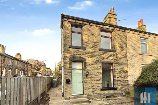 3-bed terraced on Grasscroft Road, Huddersfield, £175,000