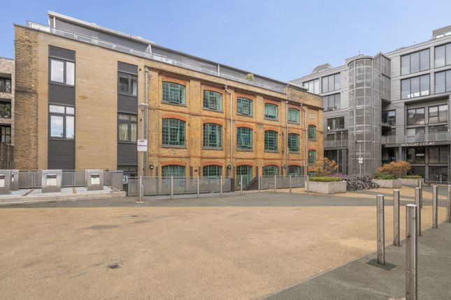 14 Taylor Place, London photo 2