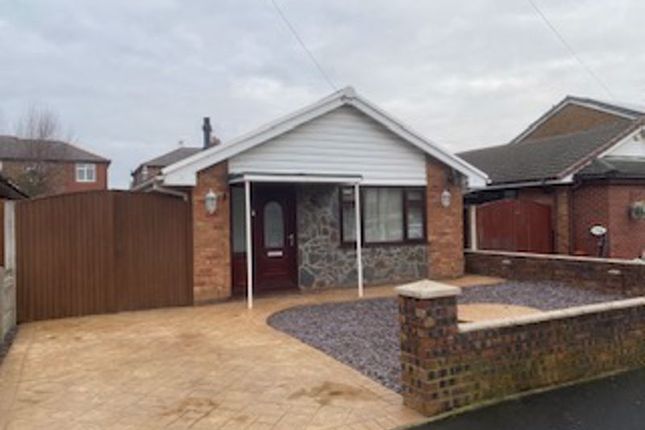 Thumbnail Bungalow to rent in Cambourne Drive, Hindley Green, Wigan