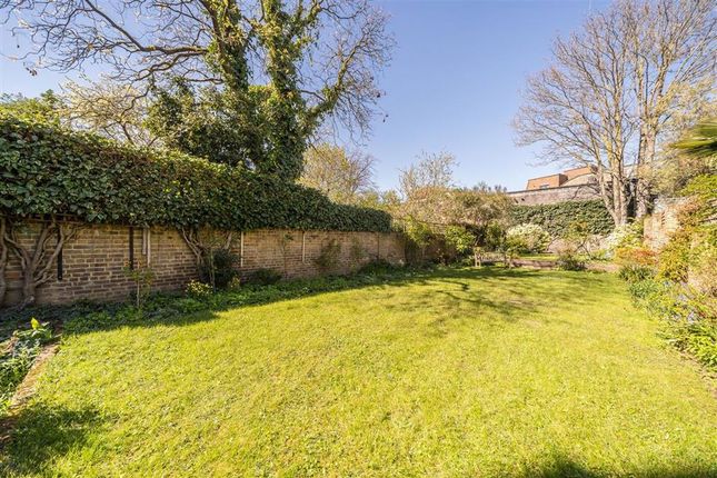 24, Groveway, London photo 4