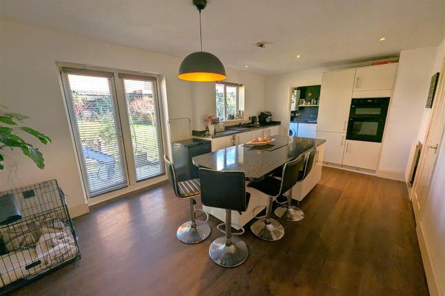 12, Hidcote Close, Corby photo 4