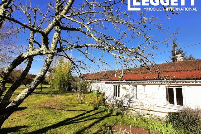 Villa for sale in Verteillac, Dordogne, Nouvelle-Aquitaine