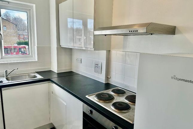 1-bed flat on 38, Taylor Close, Orpington, £237,500