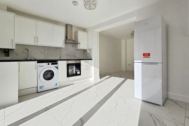 Godbold Road, London photo 3