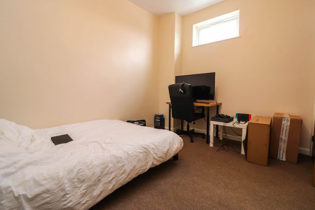 Flat to rent in Chapel Road, Southampton