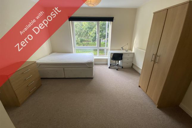 Thumbnail Property to rent in Lauderdale Crescent, Grove Village, Manchester
