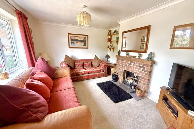 Little Windsor, Windsor Road, Lindford photo 4