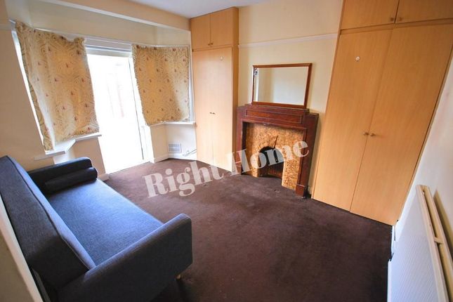 271 EALING ROAD, WEMBLEY photo 3