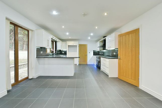66, Pollard Avenue, South Yorkshire photo 4