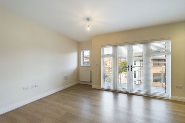 Flat 5, Athena Court, 8, Bridge Avenue, Maidenhead photo 3
