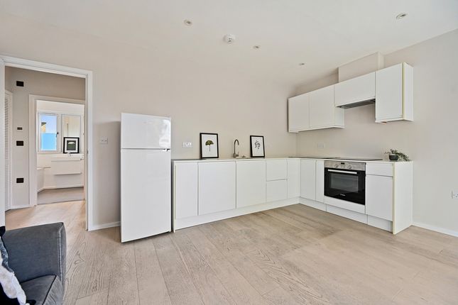 Nicoll Road, London photo 4