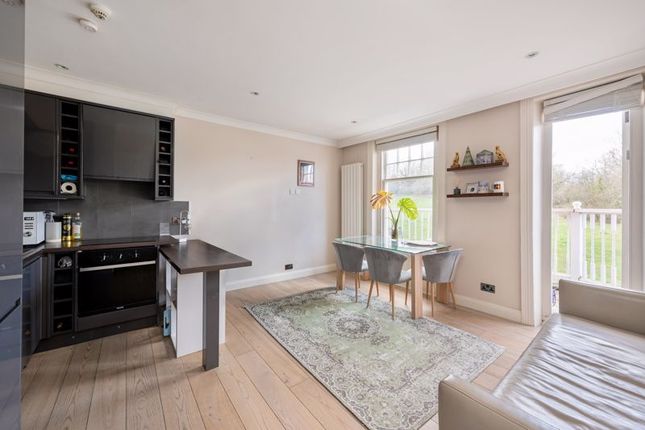Thumbnail Flat to rent in Willow Road, London