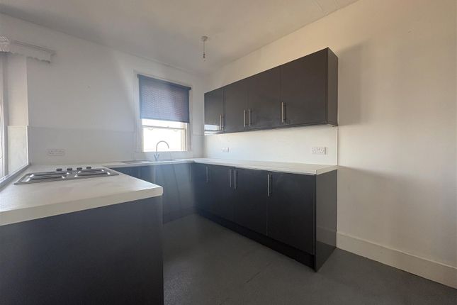 Flat 9, 91, Central Parade, Herne Bay photo 5