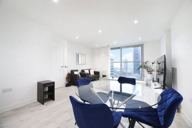Thumbnail Flat to rent in West Tower, 1 Pan Peninsula Square, Canary Wharf, London
