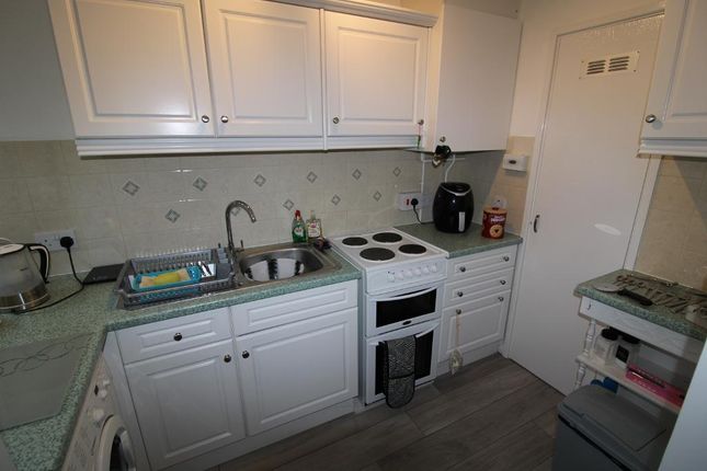 92, Germander Place, Milton Keynes photo 4