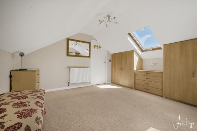 9, Kittle Hill Lane, Swansea photo 4