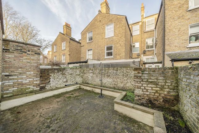 GFF, 51, Tremadoc Road, London photo 4