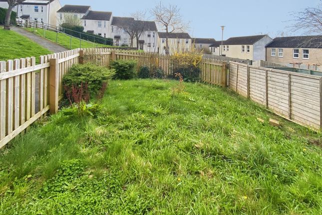 9, Huish Court, Radstock photo 4