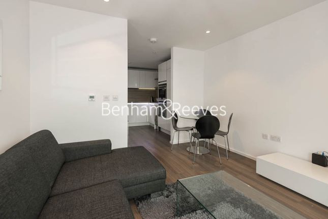 Flat to rent in Buckhold Road, Wandsworth