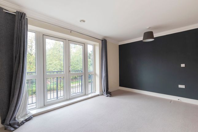 19 Emperor Court, 19, Brookbank Close, Cheltenham photo 4