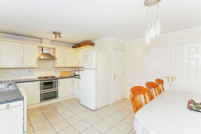 Town house for sale in South Park Drive, Papworth Everard, Cambridge