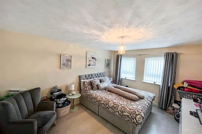 Flat for sale in Bromford Hill, Handsworth, Birmingham