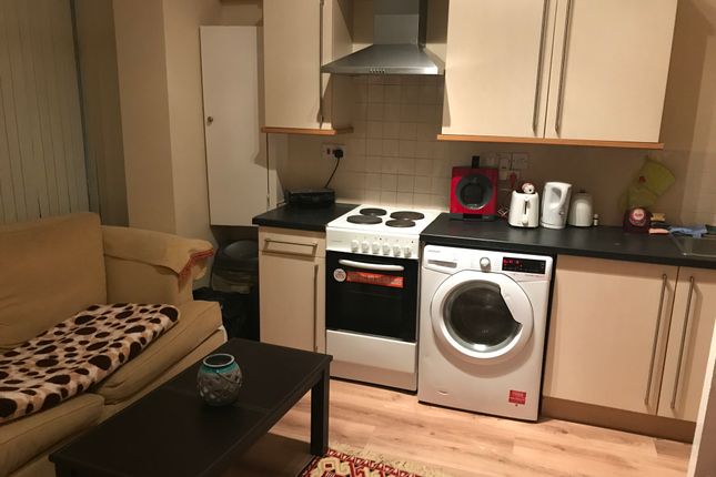 Flat to rent in Milligan Road, Leicester