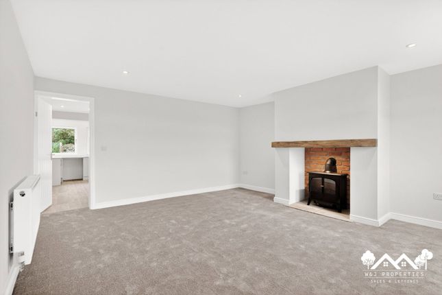 58, Blackamoor Road, Blackburn photo 4