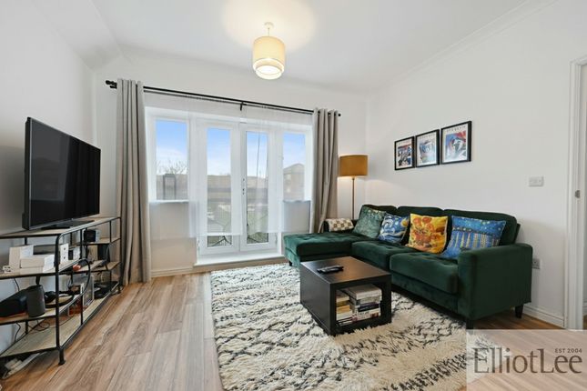 Flat 28, Century House Forty Avenue, Wembley photo 2