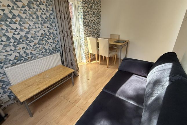 FLAT 7, 30, Moorfield Road, Manchester photo 2