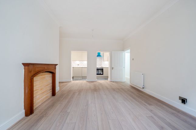 Basement Flat, 26, College Road, East Sussex photo 4