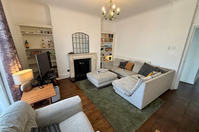 Flat 5, Latimer Gate,, Bernard Street, Hampshire photo 4