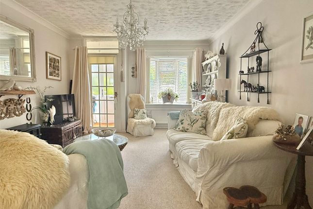 2, Rodbourne Close, Lymington photo 3