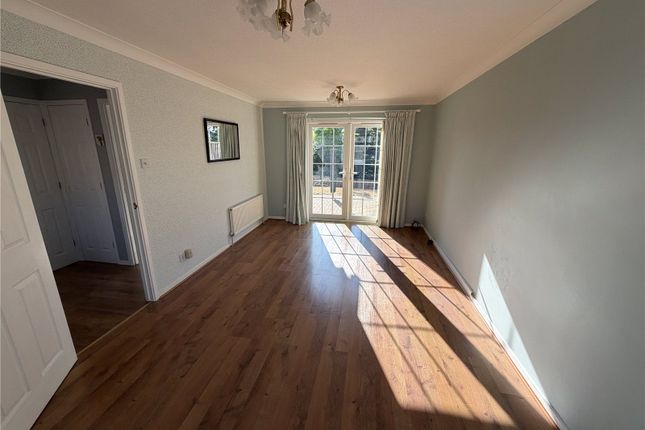 38, Hawthorn Close, Essex photo 4