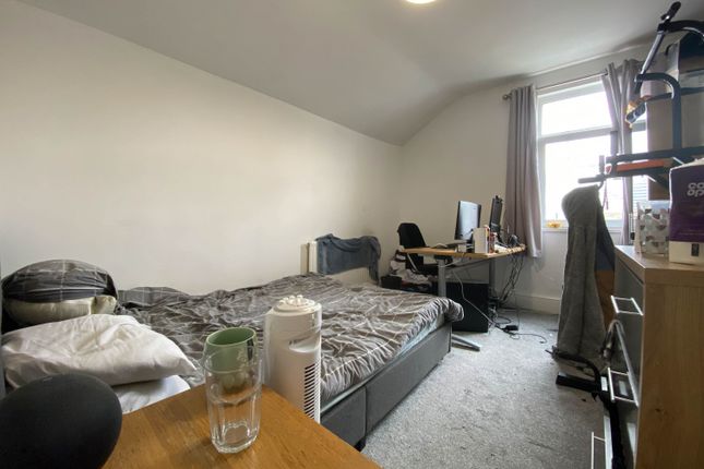 89, Dogfield Street, Cardiff photo 4