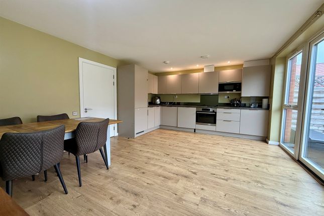 17, Pennington Gardens, Cheadle photo 2