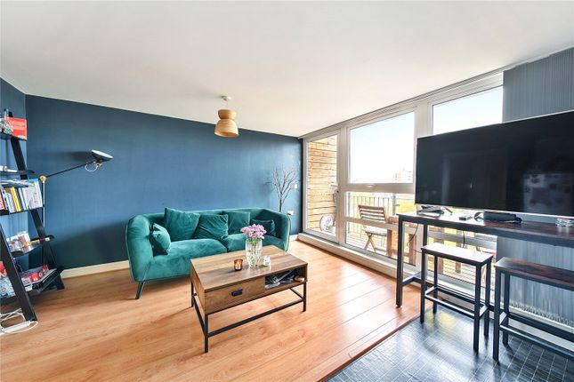 Flat 66, Augustus Court, 94, Old Kent Road, London photo 3