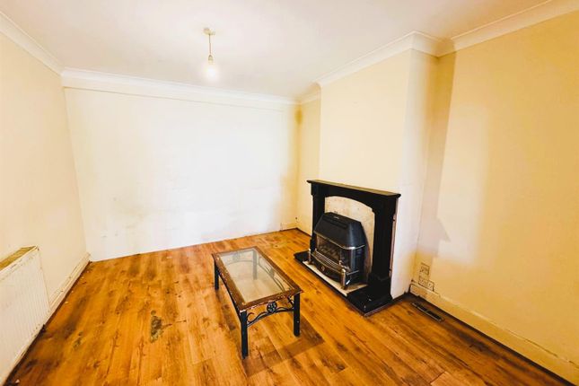 108, The Crossways, Hounslow photo 4